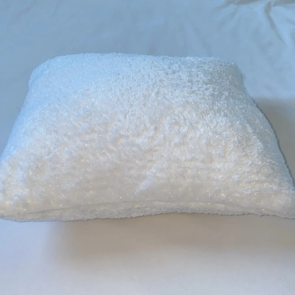 Cozy White Plush Throw Pillow Insert